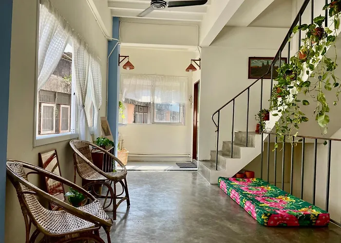 Baan Khaosoi - Private In A Rooftop 3rd Floor Hostal *